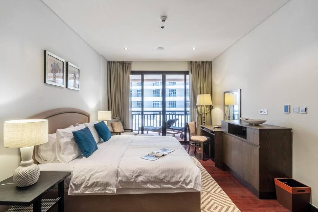 First Class 1br In Royale On The Palm Apartment